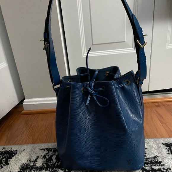 Louis Vuitton Epi Leather Noe - Picture 5 of 12